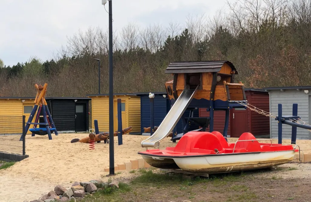 alojamientos AlohaCamp Hausboot Elandi 1