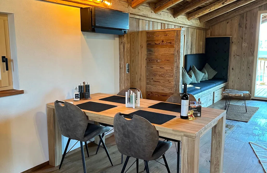 AlohaCamp Natururlaub im Baumhaus auf der Alpakawiese 1