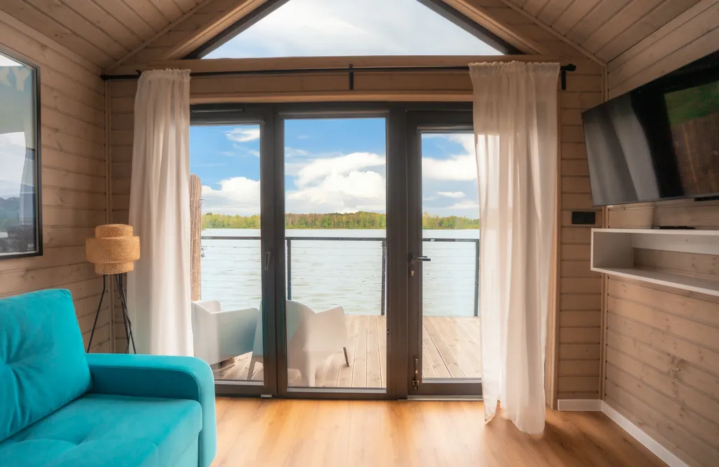 AlohaCamp Domek na wodzie  2