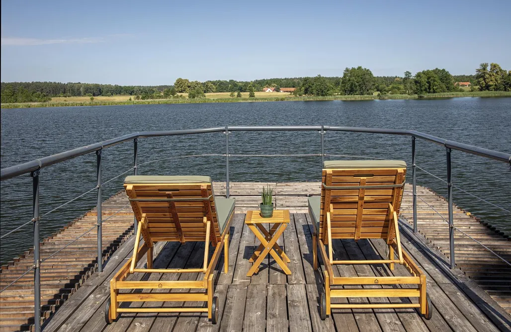 Wodna Kryjówka - Tajemnicze Miejsce na Mazurach AlohaCamp