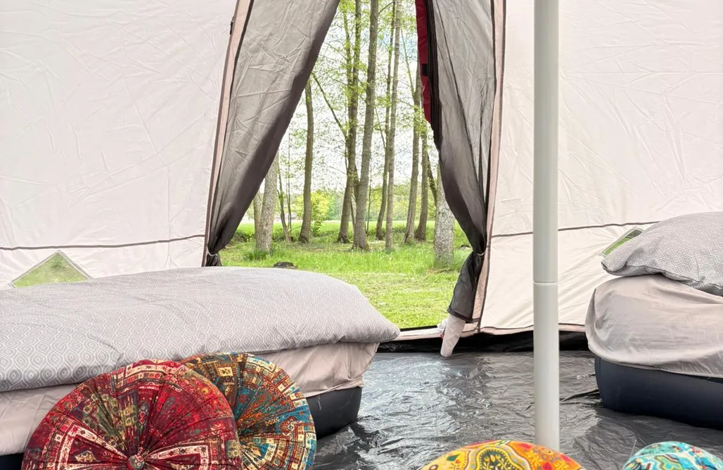 noclegi AlohaCamp Wyjątkowy namiot w Wiosce Druidów jezioro las jacuzzi ognisko grill 5