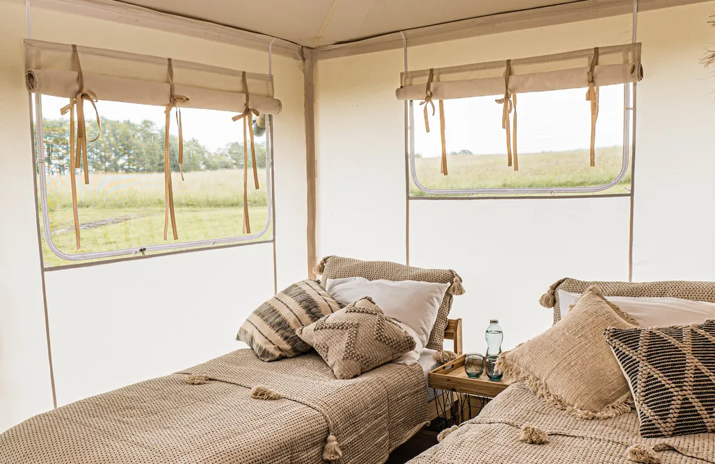 AlohaCamp Quad Glamp 1