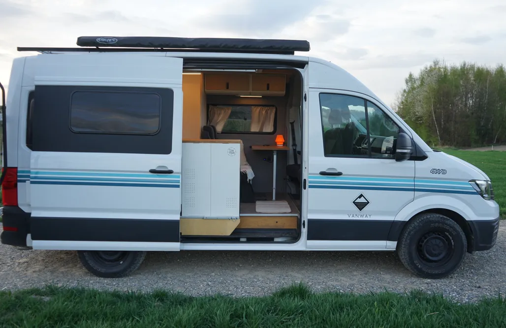 alojamientos AlohaCamp Campervan - Frank 4
