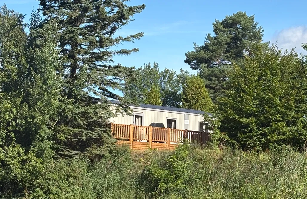 Kurzurlaub Schleswig-Holstein „Haus Seeblick“ Tinyhouse mit Terrasse 2