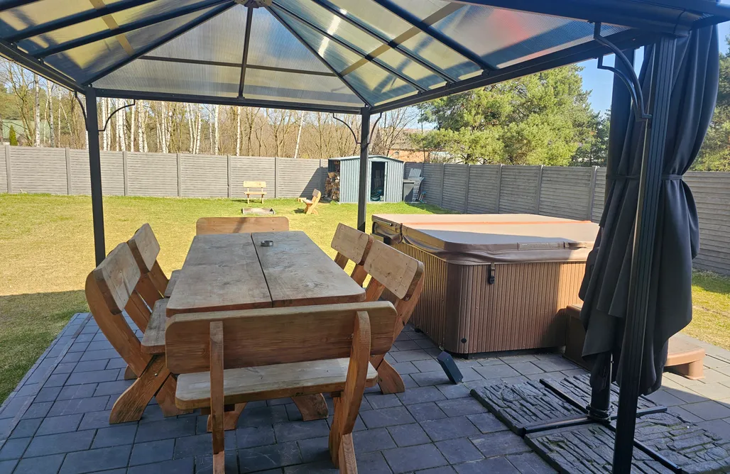 ubytování AlohaCamp Leśny Zakątek Świączyń jacuzzi sauna ognisko 4