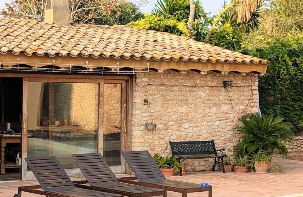 Alojamiento Bielsa Villa Santa Oliva - pool, vineyards & beaches 3