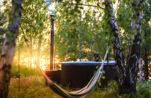 Zdjęcie obiektu LUNETTE lodge - 50 m od jeziora (do 10 osób), Sauna, Balia