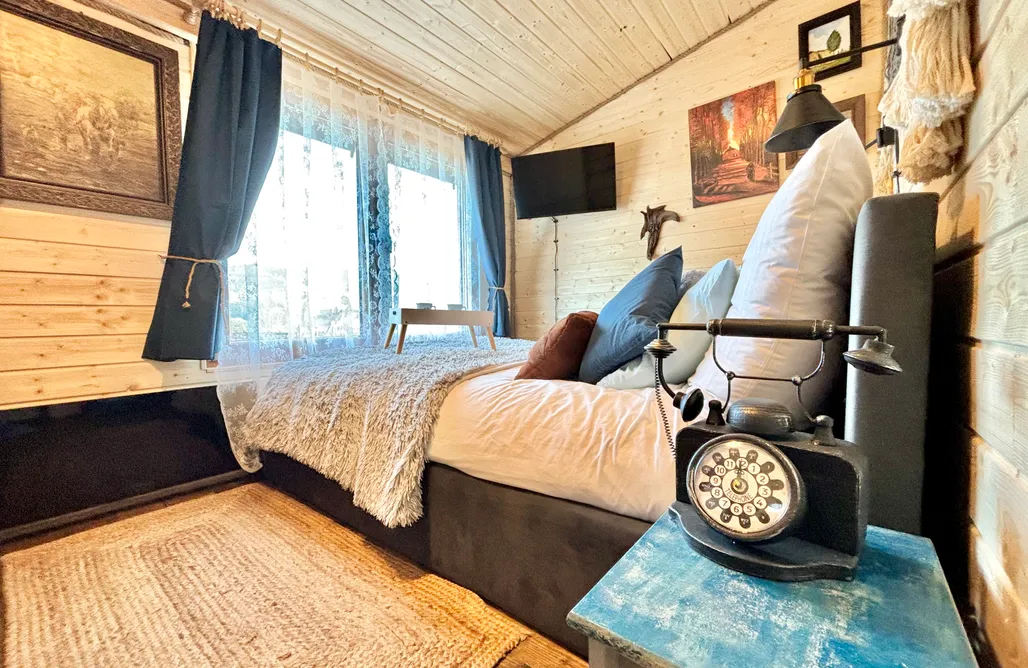 AlohaCamp VIP Chata Bieszczadzka S1  jacuzzi sauna basen 1600m2ogród komienk 2