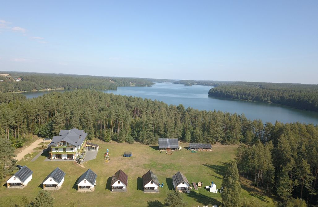 AlohaCamp Domek u Źródła Raduni 1