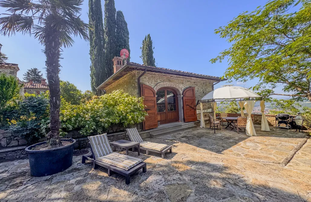 La Villa Arte del Lupo AlohaCamp