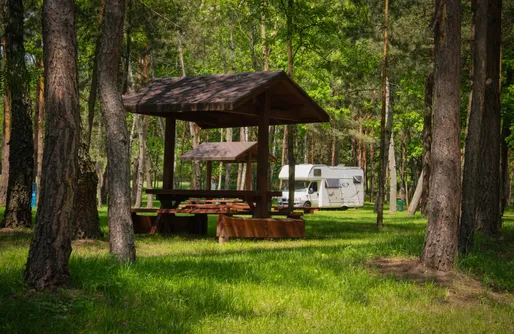 Zdjęcie obiektu Miejsce kamperowe i namiotowe - Osada Zborów Camp & Bed