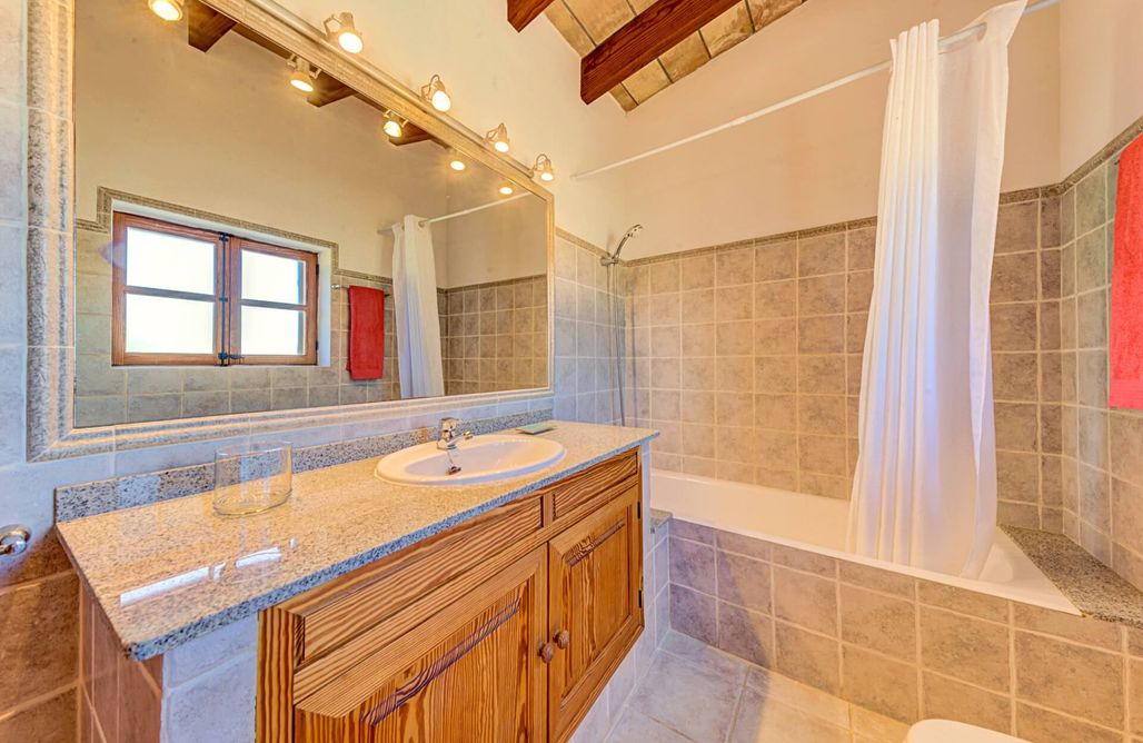 AlohaCamp Can Seguinot Mercer 1