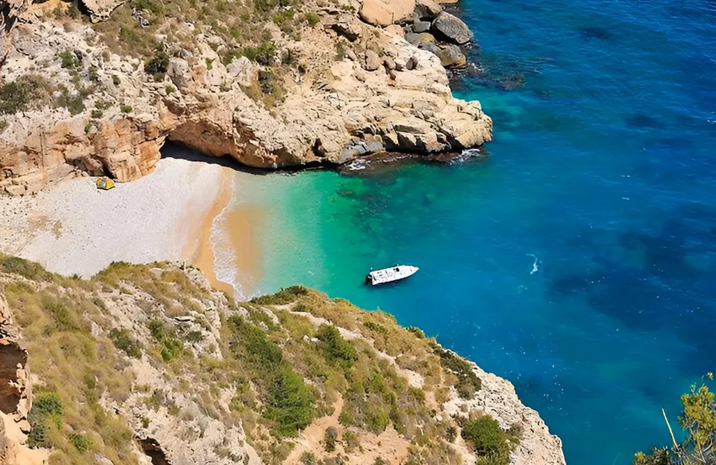 alojamientos AlohaCamp marenya pink house 5