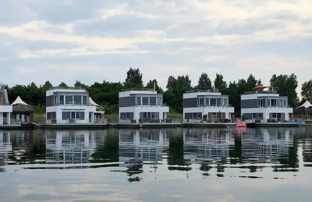 Hausboot Elandi AlohaCamp