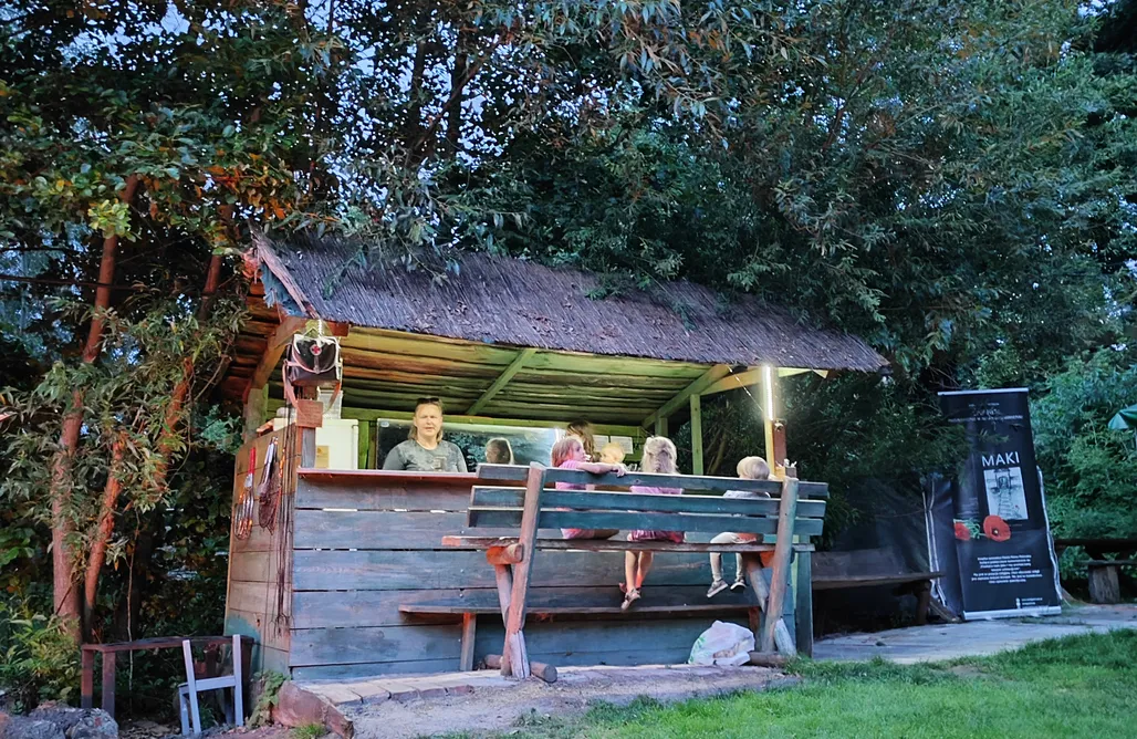 noclegi AlohaCamp Domek na wodzie - Przystań Kowale 1