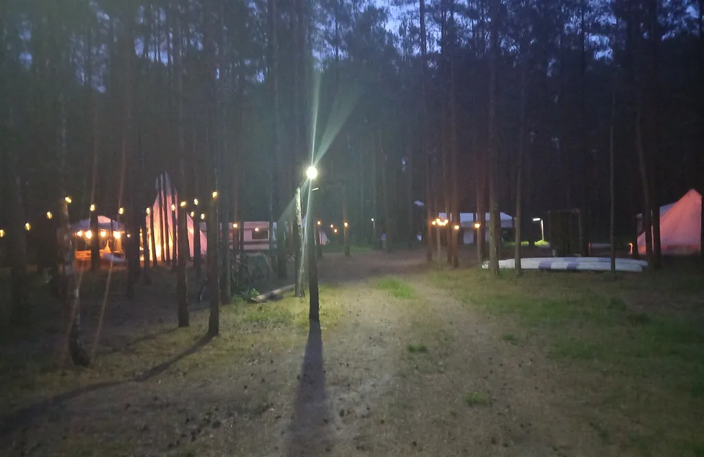 AlohaCamp accommodation Miejsce namiotowe i dla kamperów - Zew Natury 1