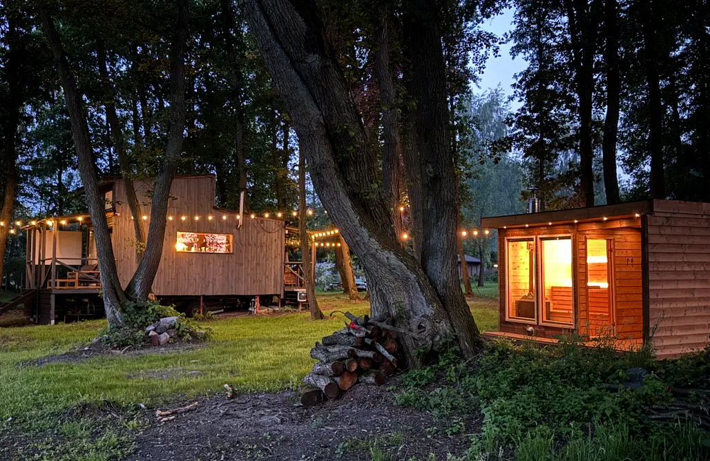 noclegi AlohaCamp Azyl w lesie 5