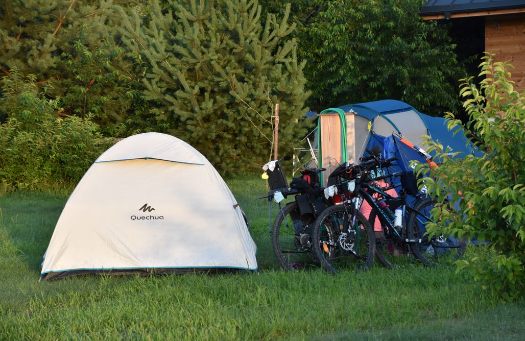 AlohaCamp Miejsce dla kamperów, przyczep lub pod namiot 1 2