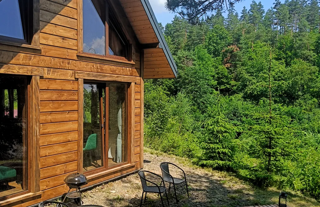 noclegi AlohaCamp Osada Ptosek Bieszczady Sosnowa Chata 4