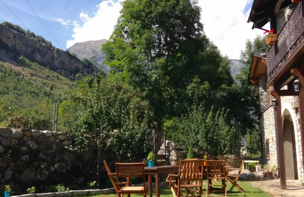 AlohaCamp accommodation Hotel y Restaurante Casa Arcas  3