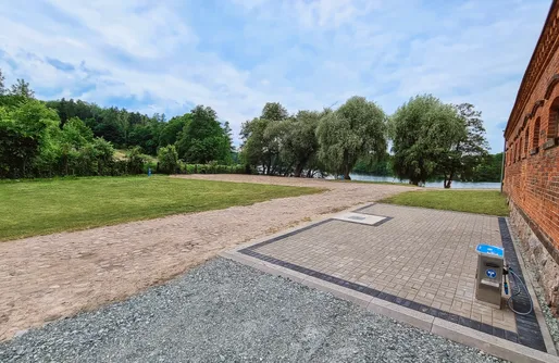 Zdjęcie obiektu Miejsce kamperowe - Olandia