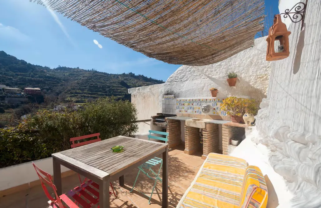 Casa Cueva  Muntasal AlohaCamp