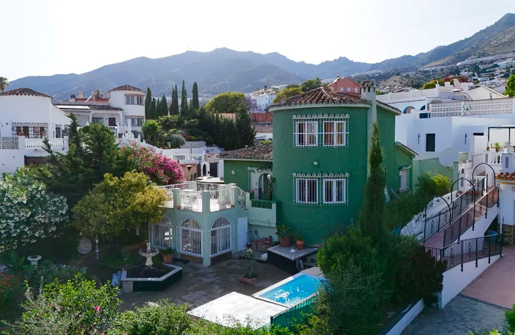 Alojamiento en Monda Villa Verde Costa  2