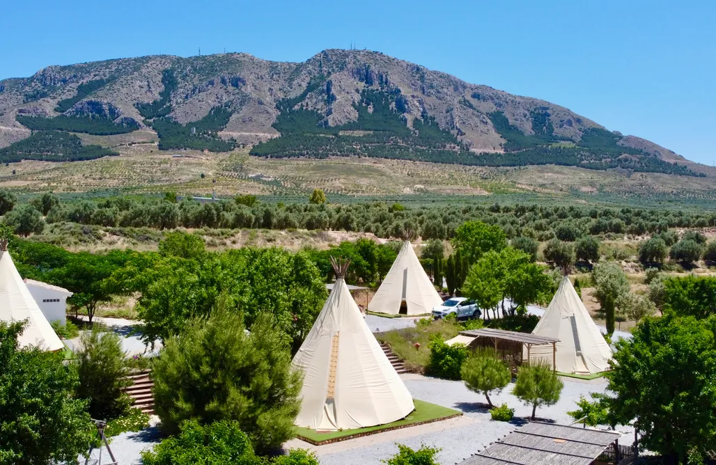 Alojamiento en Pozo Alcón Casa Bella Teepees 3