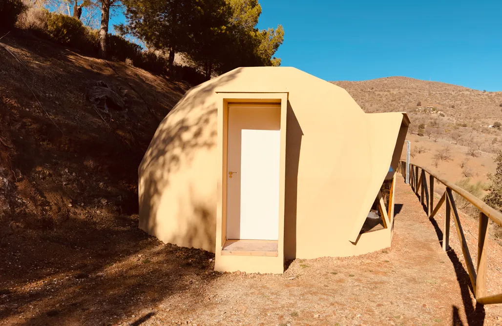 AlohaCamp accommodation Domo Love  2