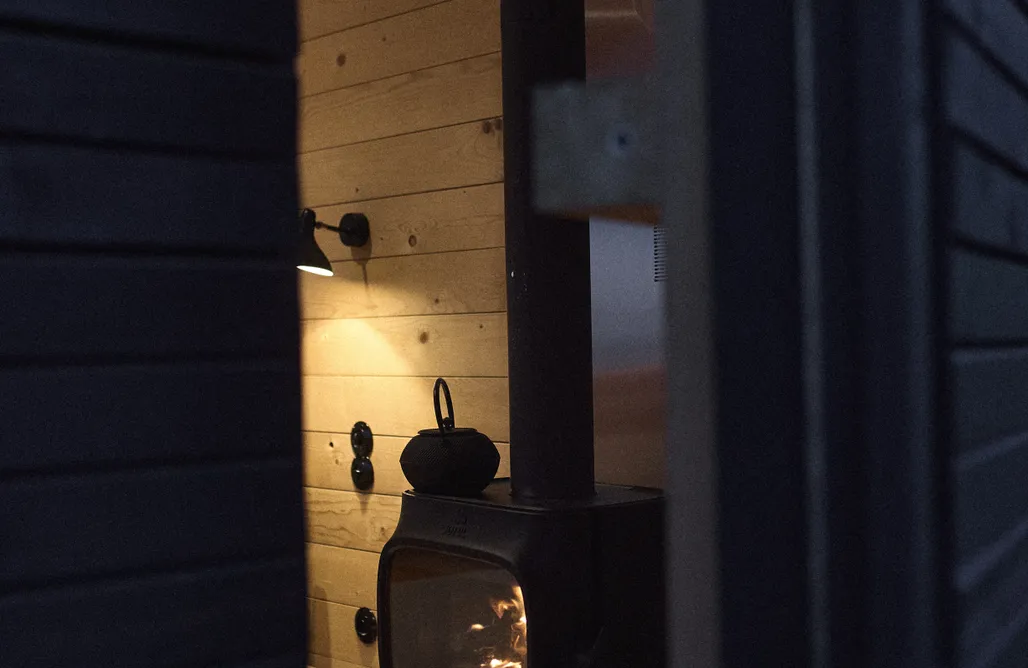 AlohaCamp Czarny Domek 1