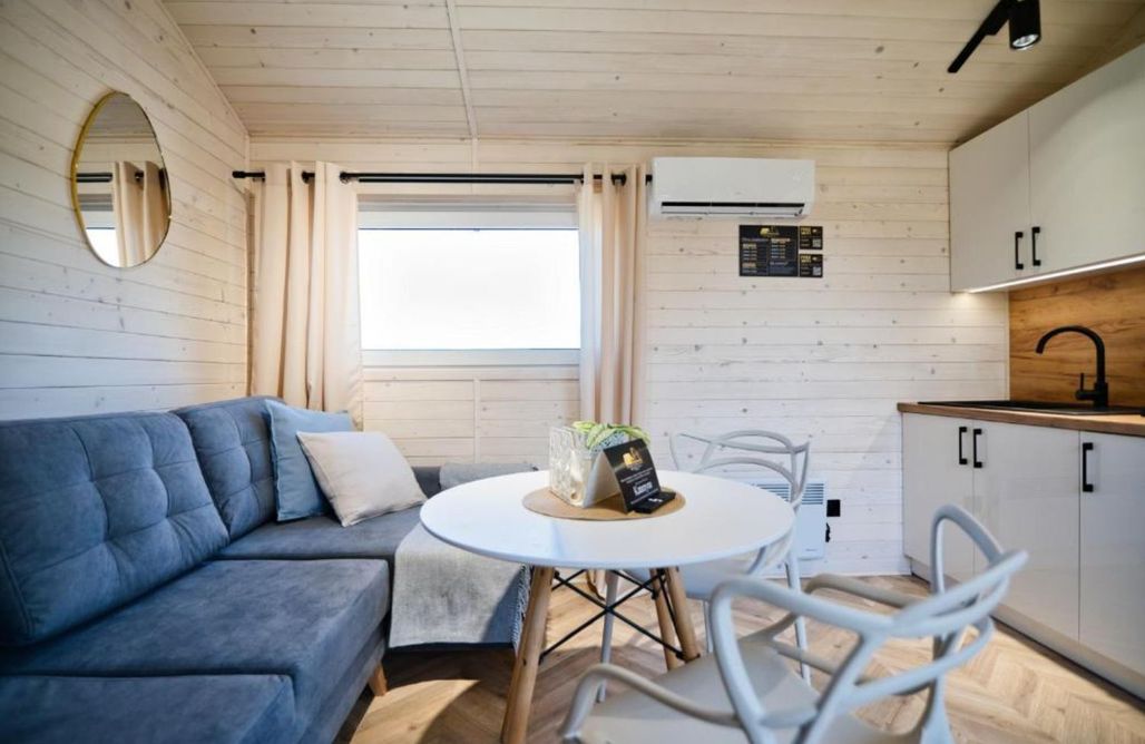 AlohaCamp Domek Exclusive numer 8 3