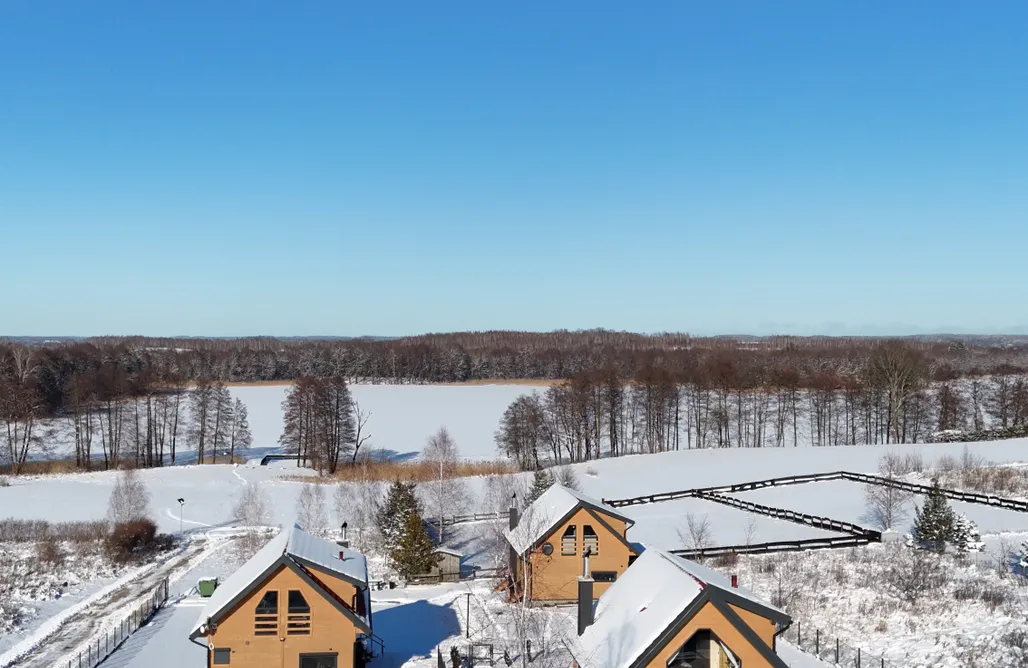 noclegi AlohaCamp Dom w Kojtrynach nad jeziorem Dadaj 1