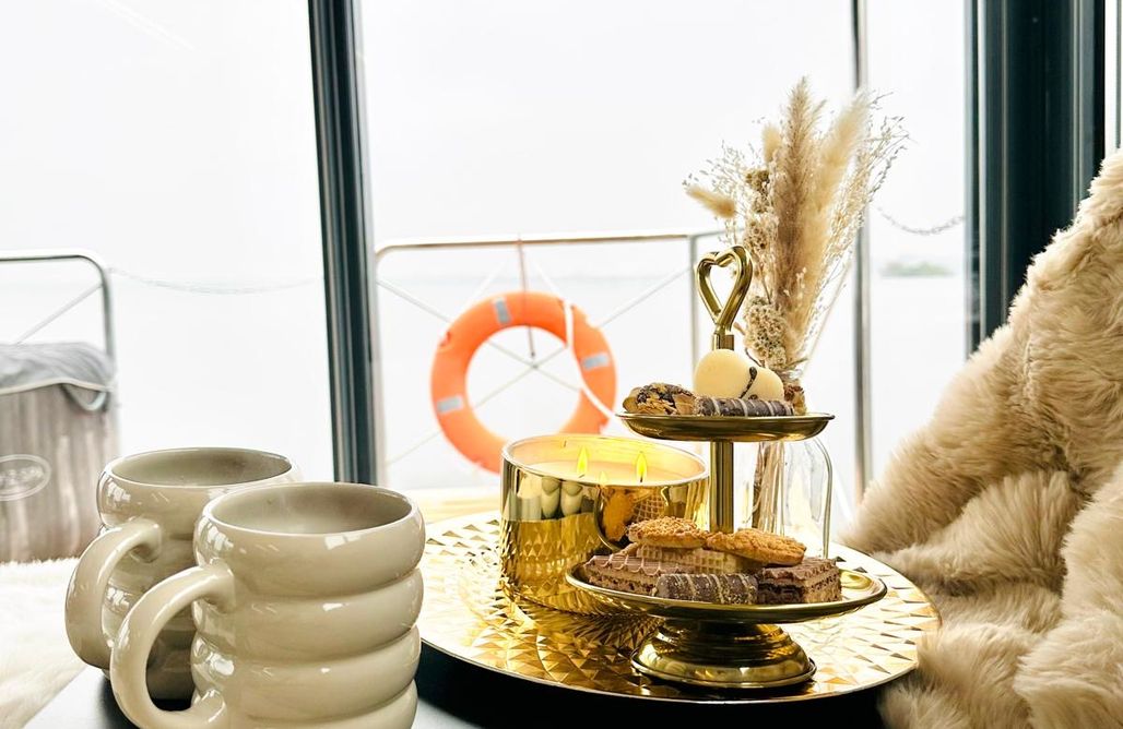 AlohaCamp Houseboat z pływaniem 4