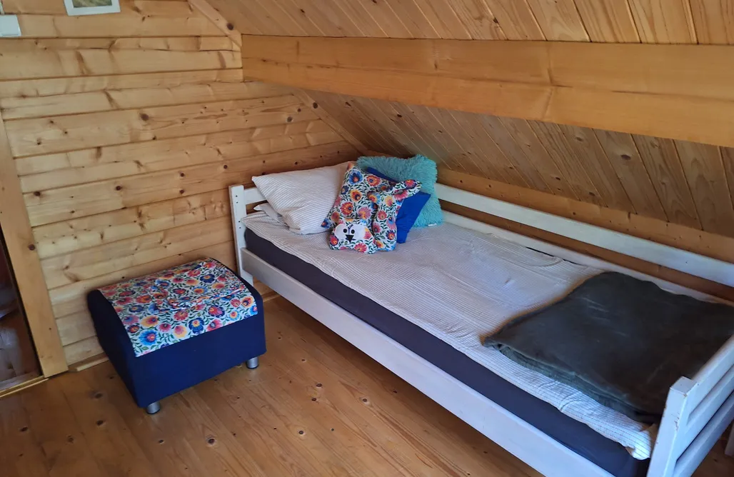AlohaCamp Szumi szumi las dom i domek na drzewie 3
