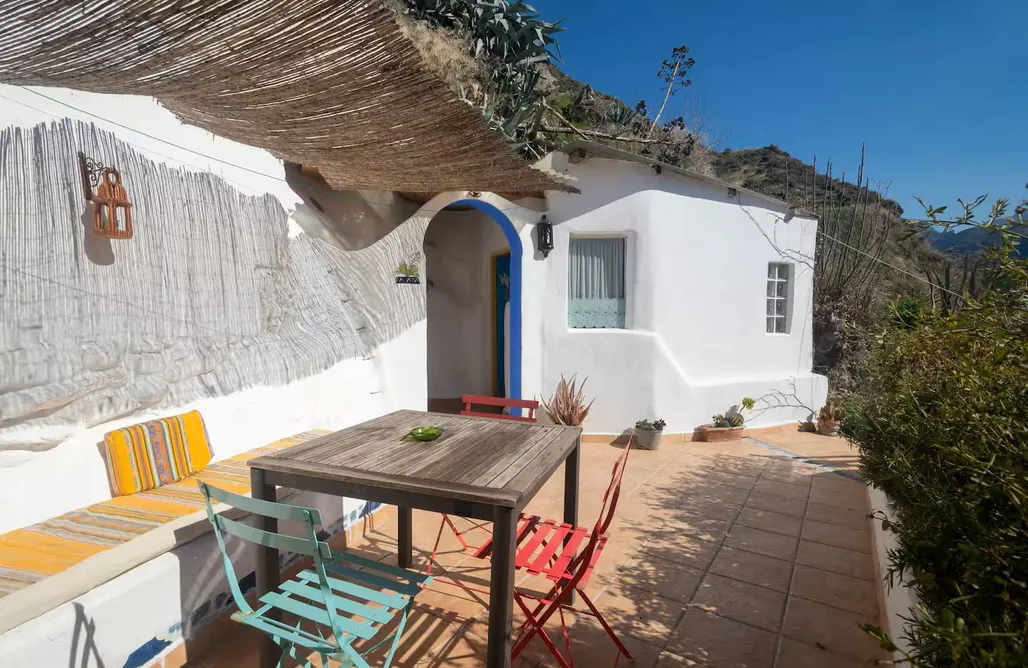 Casa Cueva  Muntasal AlohaCamp