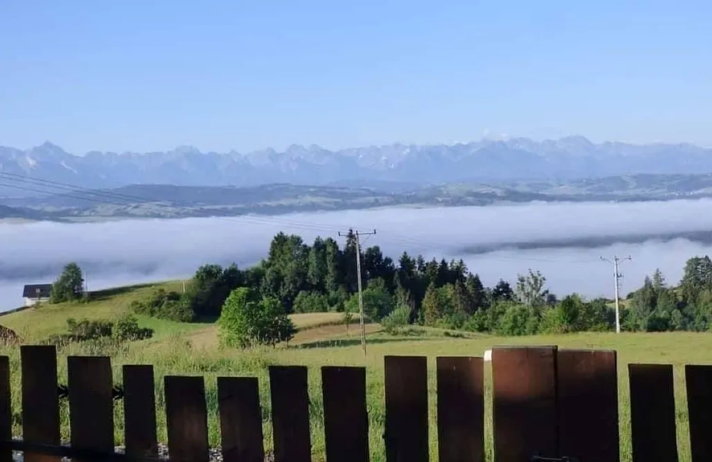 AlohaCamp Chata w Gorcach - domek z balią 1