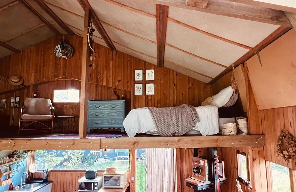 AlohaCamp Grange Atypique 4