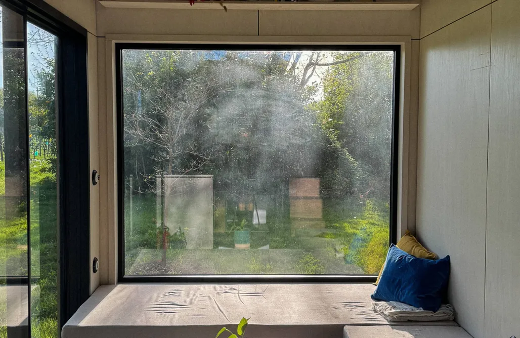 ubytování AlohaCamp La Tiny Invisible (maison d’architecte) 5