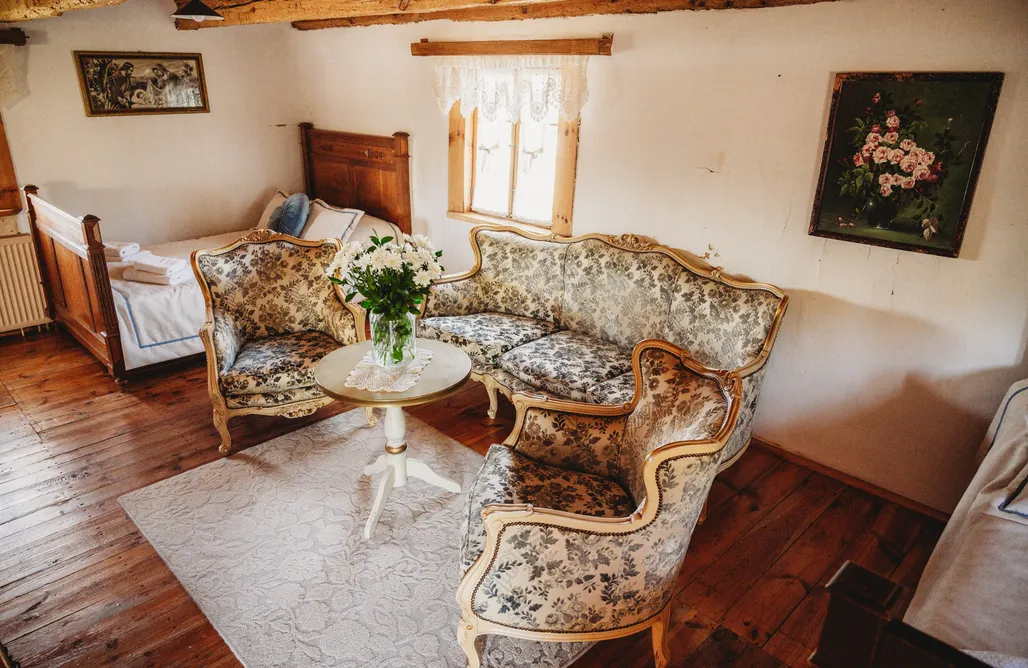 AlohaCamp 100-LETNIA CHATA SOŁTYSA  4