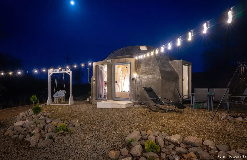 Bunkier House Bastion AlohaCamp
