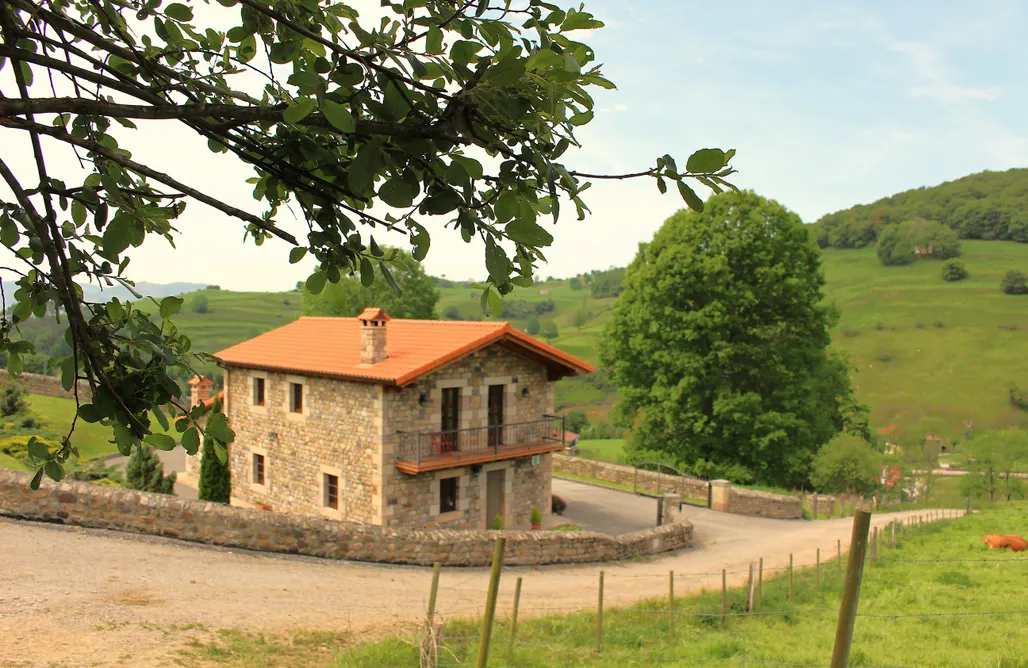 Glamping Asturias Casa Rural Abuelo de Selaya 2