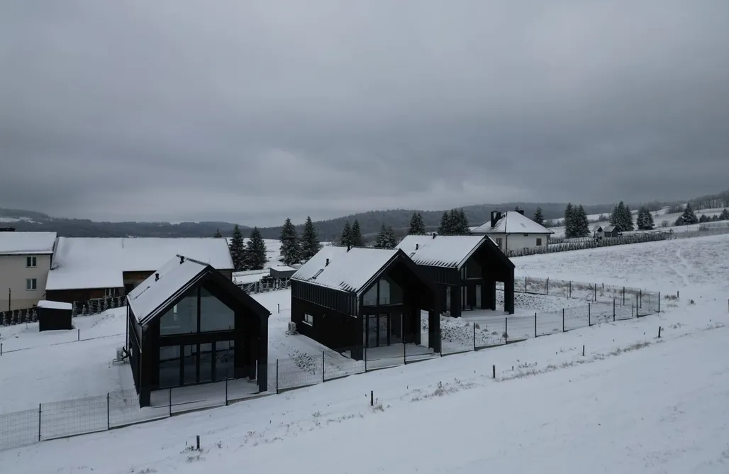 AlohaCamp Stodoły na wzgórzu  1