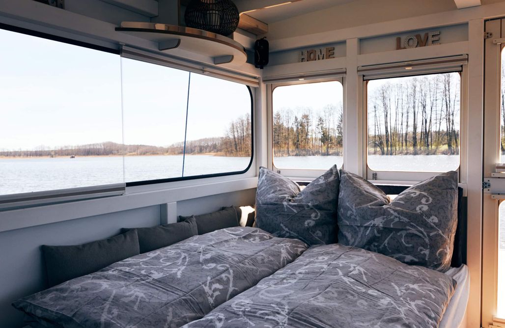 AlohaCamp Hausboot 4