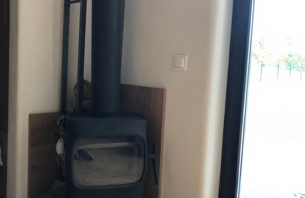 AlohaCamp Ekologiczny domek nad jeziorem 1