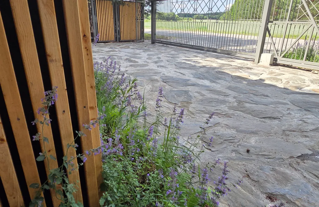 Glamping Częstochowa Kocimiętka - dom z widokiem  1