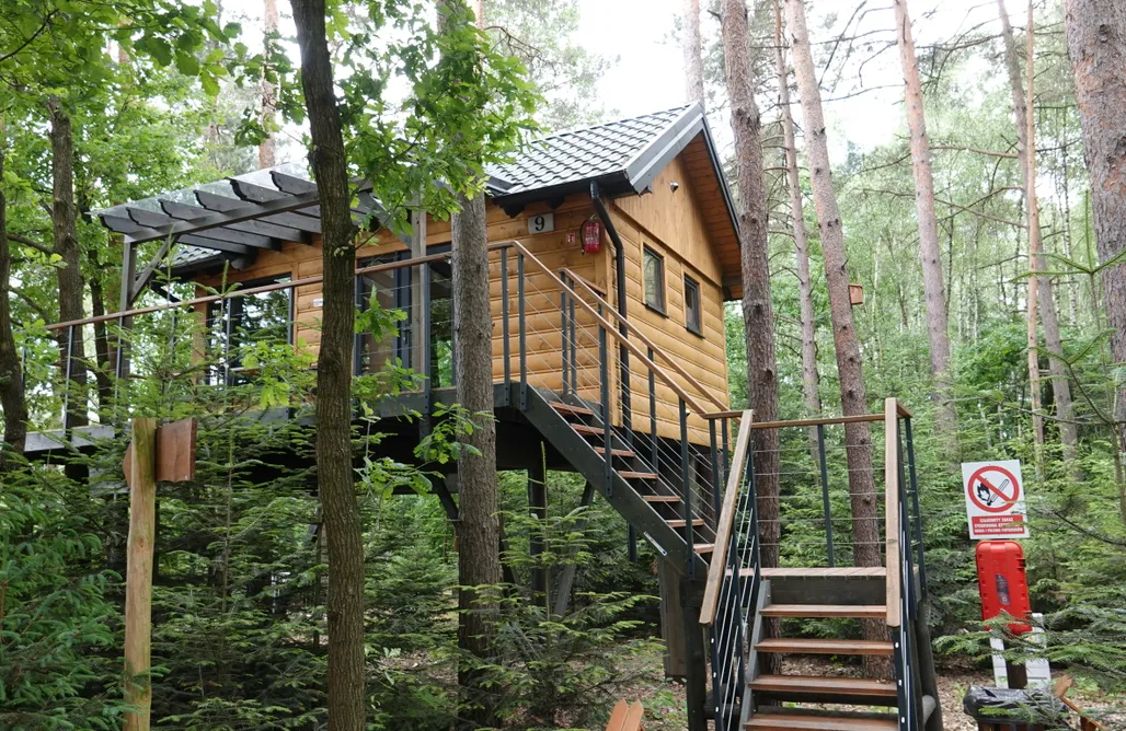 Cyziówka (domki na drzewie & domki na wodzie & namioty glampingowe) AlohaCamp