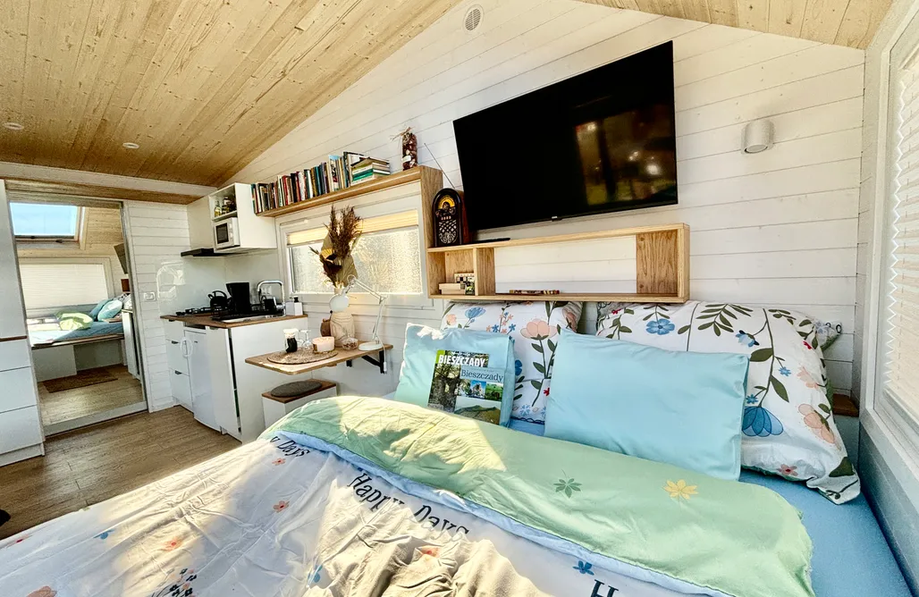 AlohaCamp D8 domek z oknem na gwiazdy, jacuzzi, kominek 200m2 ogród, + sauna, basen 4