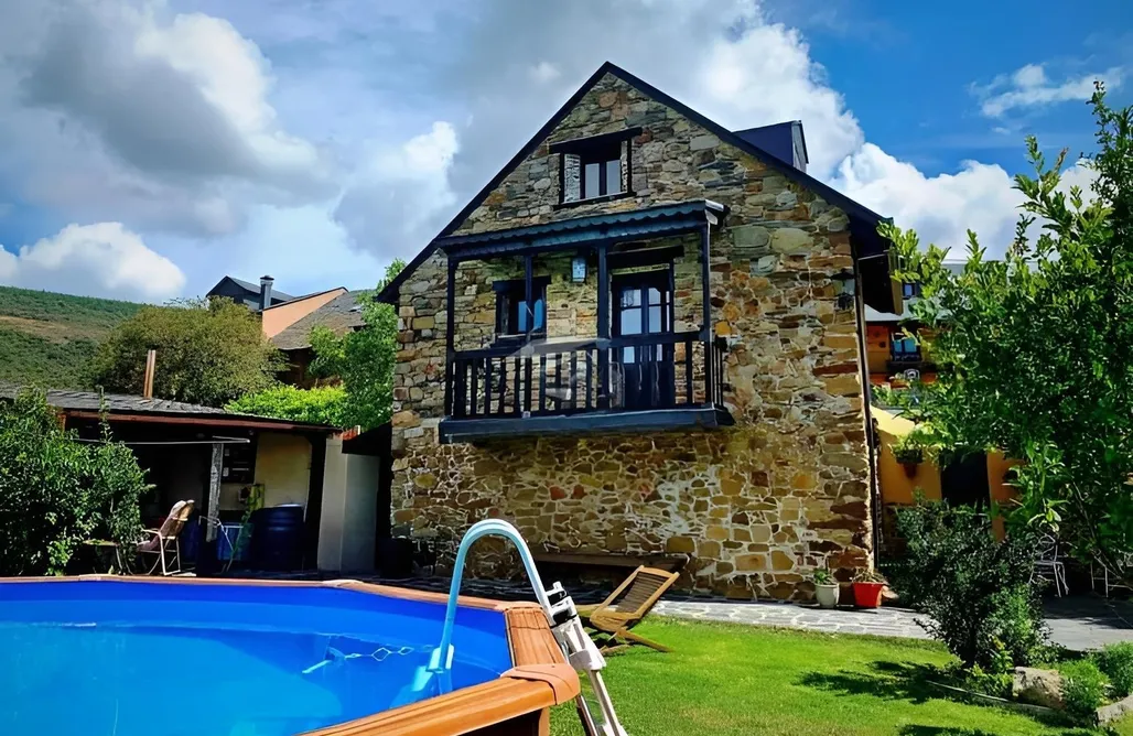 AlohaCamp Casa do Duene 1