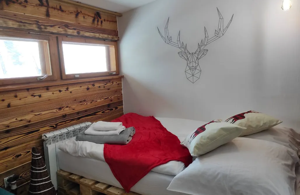 AlohaCamp Chałpa na skarpie 3