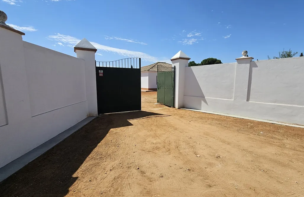 AlohaCamp accommodation Casa Rural La Alquería de los Pájaros 1